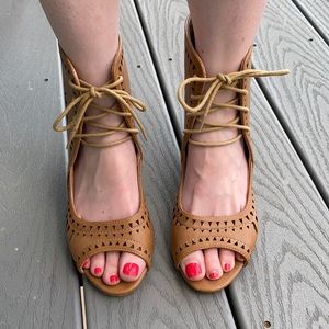 Cute Catherine Manlandrino wedge open toe sandals!